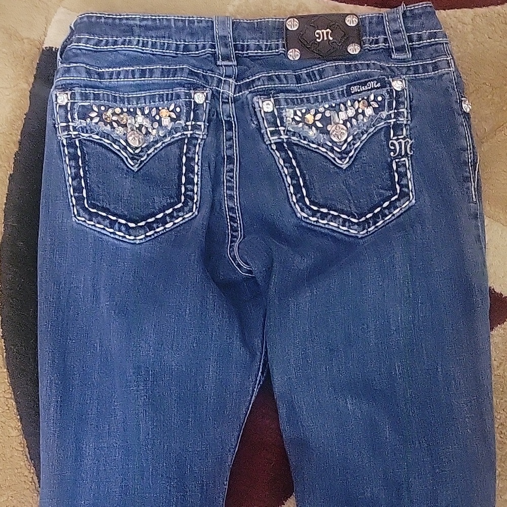 Miss Me Capris